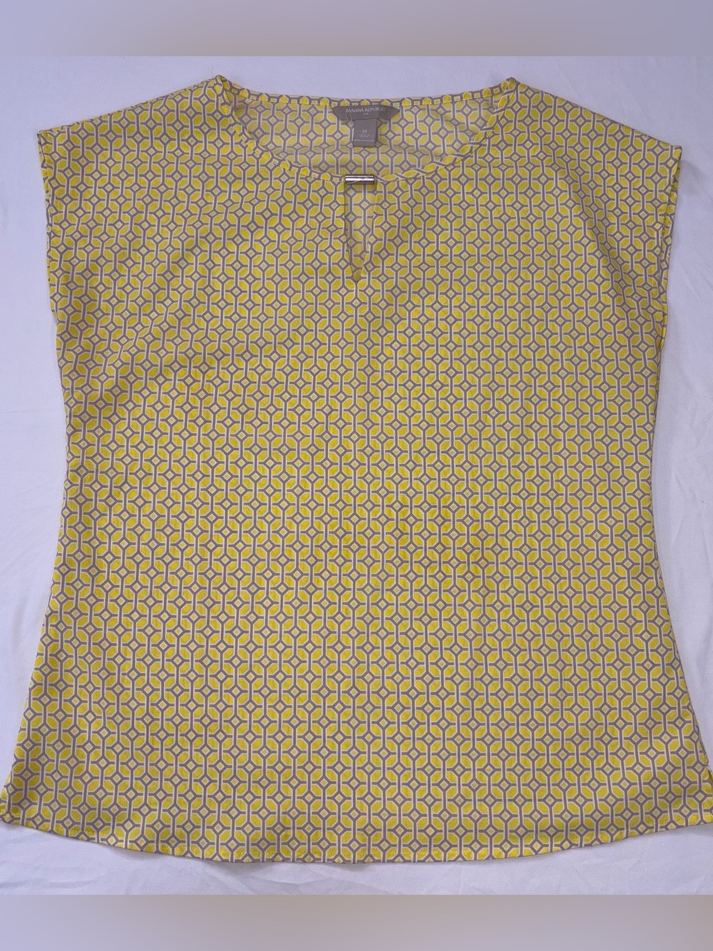 Banana Republic Sheer Yellow Geometric Cap-Sleeve Blouse Medium